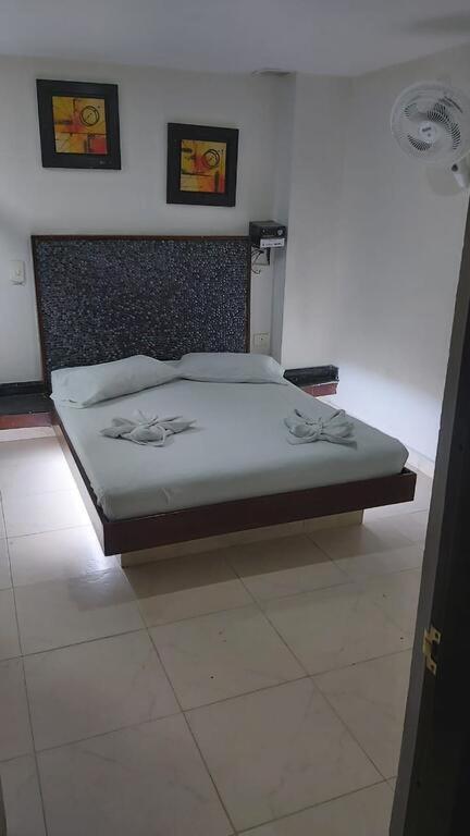 Hotel Marat Medellín Dış mekan fotoğraf